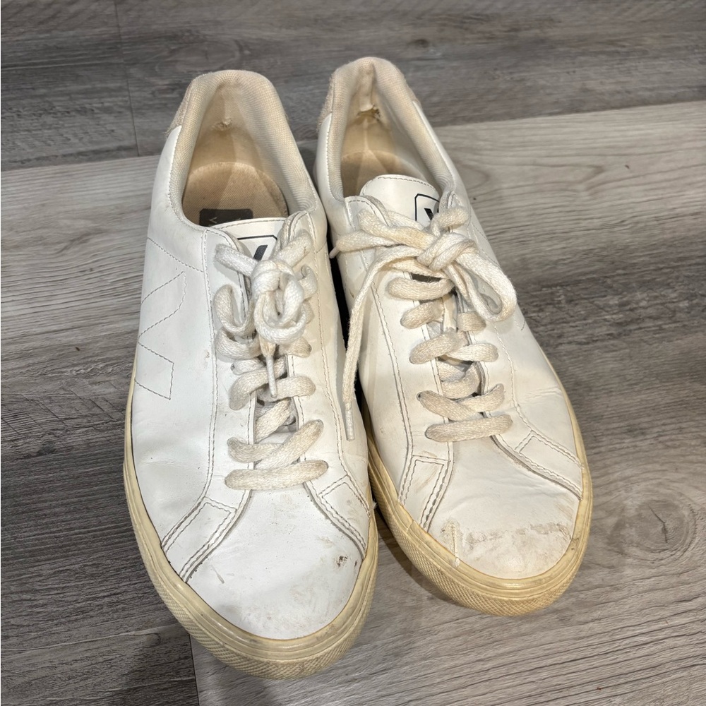 White Casual Sneakers